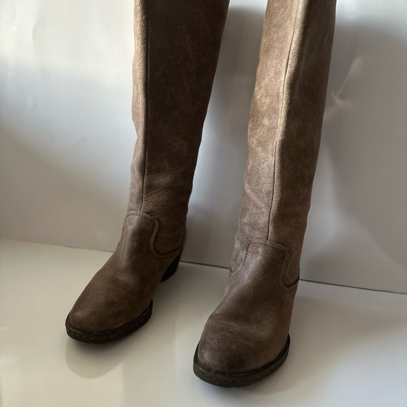 Born tall leather woman’s boots - Picture 3 of 8